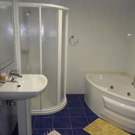 Hotel Restaurante Pizzeria Abc *