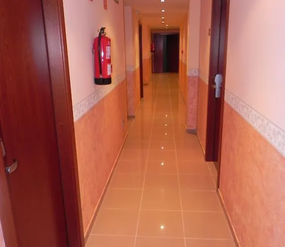 Hotel Restaurante Pizzeria Abc *