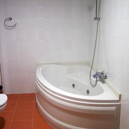 Hotel Restaurante Pizzeria Abc *