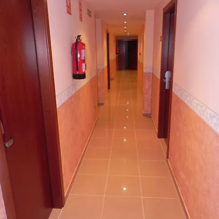 Hotel Hotel Restaurante Pizzeria Abc *